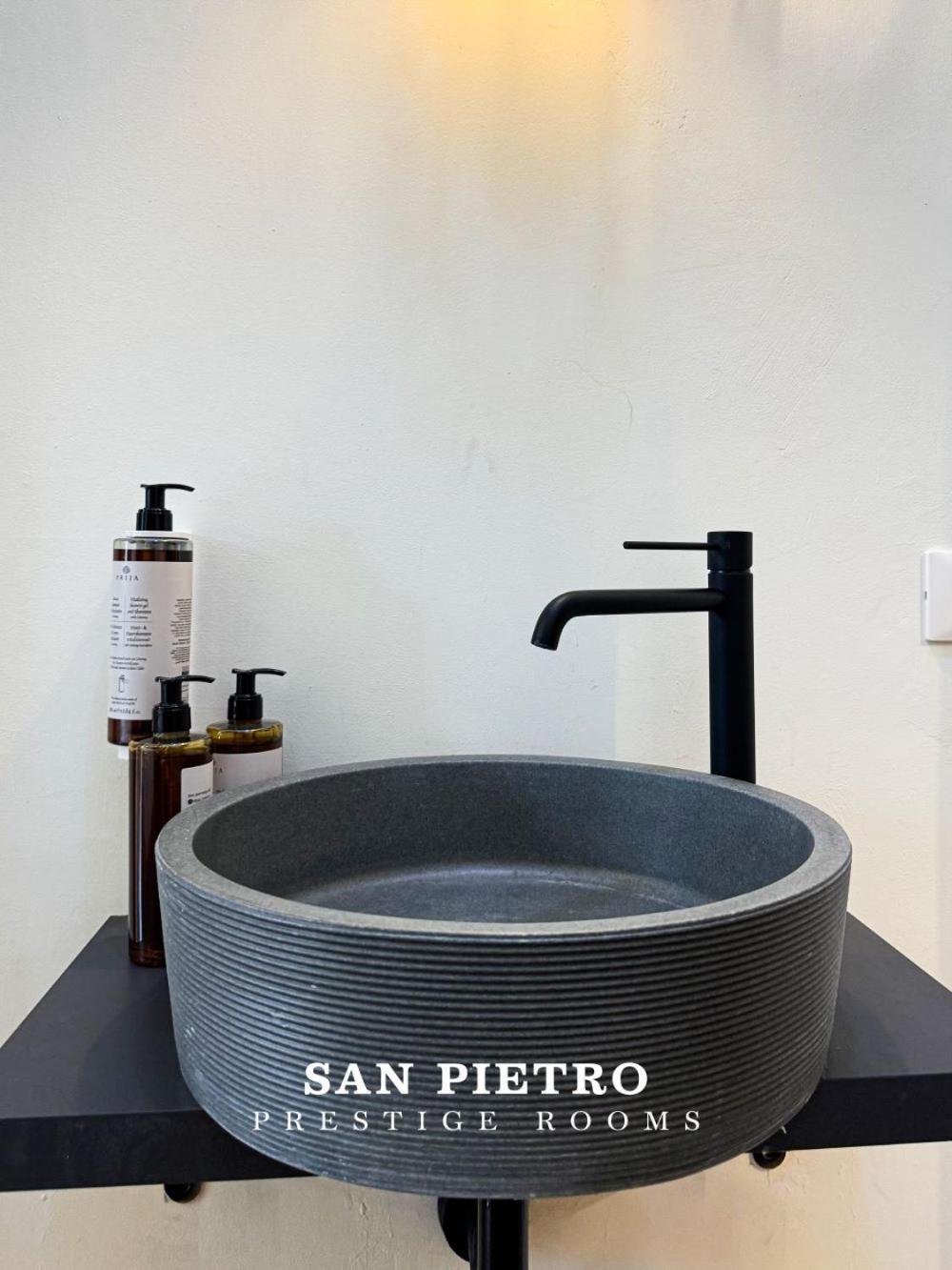 San Pietro Prestige Rooms Rome Bagian luar foto